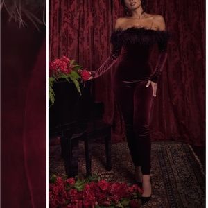 Salima Feather Trim Off the Shoulder Long Sleeve Velvet Jumpsuit
HOUSE OF CB